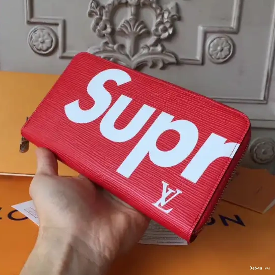supreme Zip wallet Louis Vuitton 0327